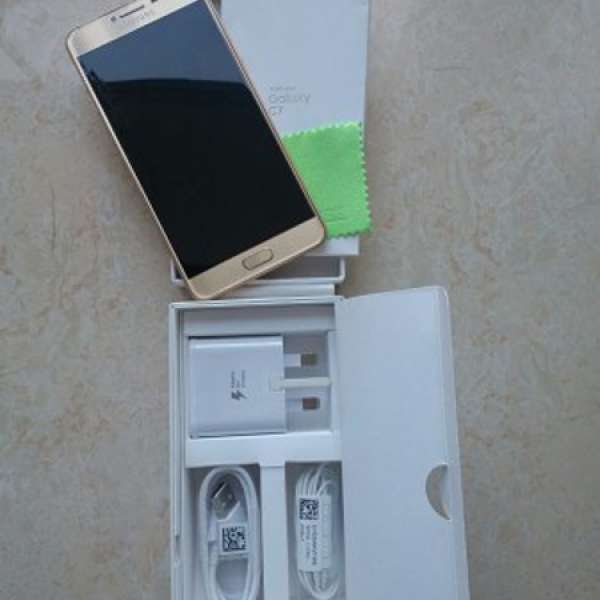 Samsung C7