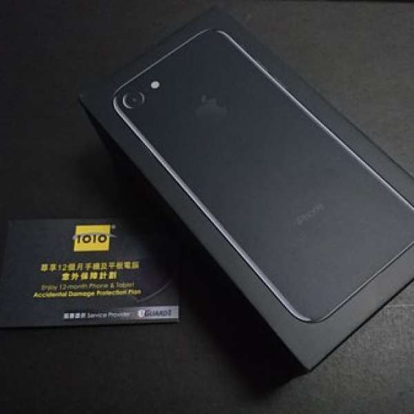 iPhone 7 jet black  細 亮黑 256GB 1010台機 (盒已開封和啟動) 同本人交易過人可以...