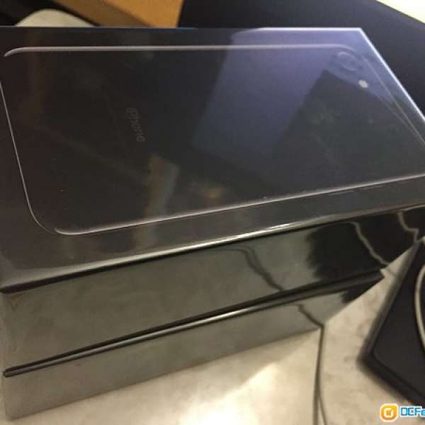 Apple iphone 7 jet black 亮黑色 256GB