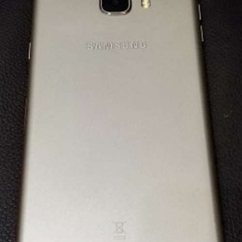 99%新 Samsung C7 金色,行貨有保..近全新!!!