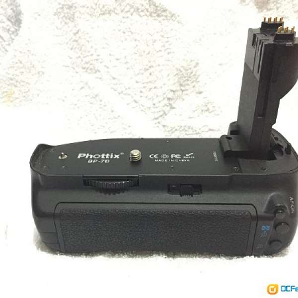 Phottix BG-7D Battery Grip for Canon 7D 電池手柄/直倒/直度(代Canon BG-E7)