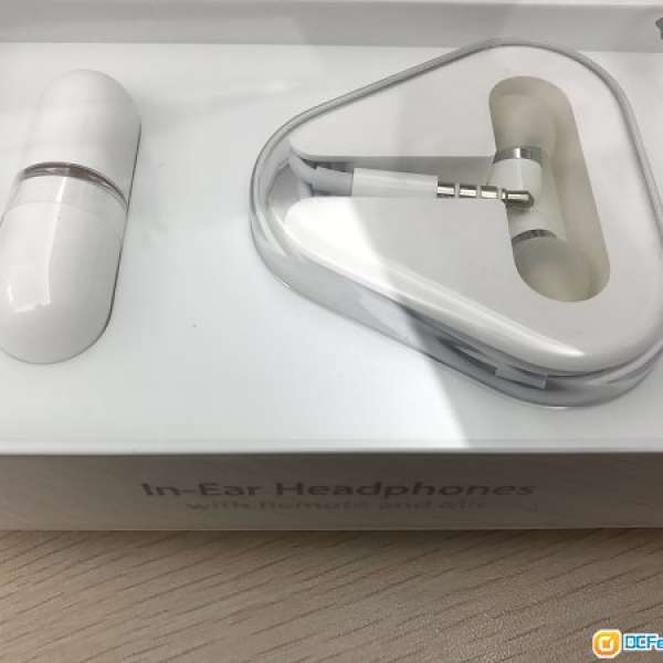 原裝 Apple In-Ear 耳機含遙控及麥克風 99.9% 新