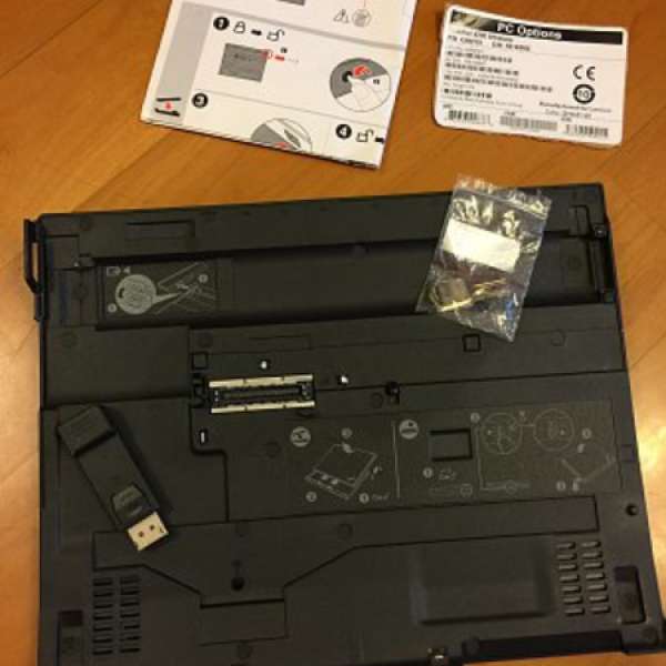 Lenovo 聯想底座 Thinkpad Ultrabase Docking Station DVDRW X201 X200 X201s