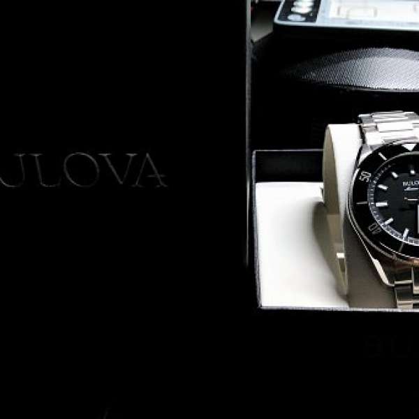 全新 Bulova 黑水鬼 鋼帶石英錶 (有兩隻,其中一隻邊位有少少髮絲花平$200)