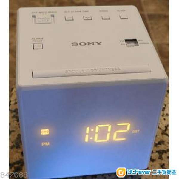 Sony時鐘收音機ICF-C1 (白色)