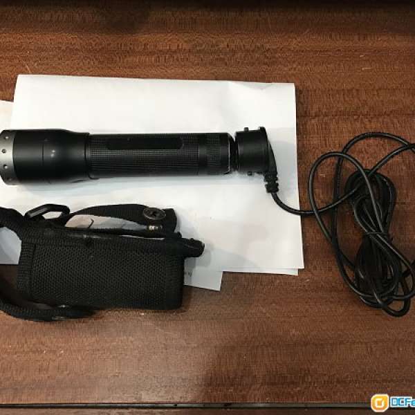 LED LENSER M7RX 電筒 德国 磁吸充電 變焦 600流明 200米