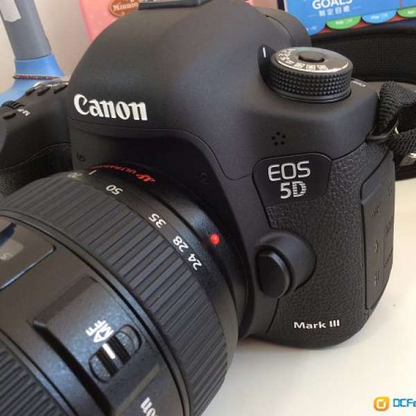 Canon EOS 5d Mark III 5D3 body only (not 5D4)