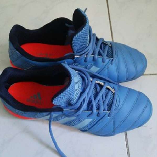 Adidas sala football shoe 90%new