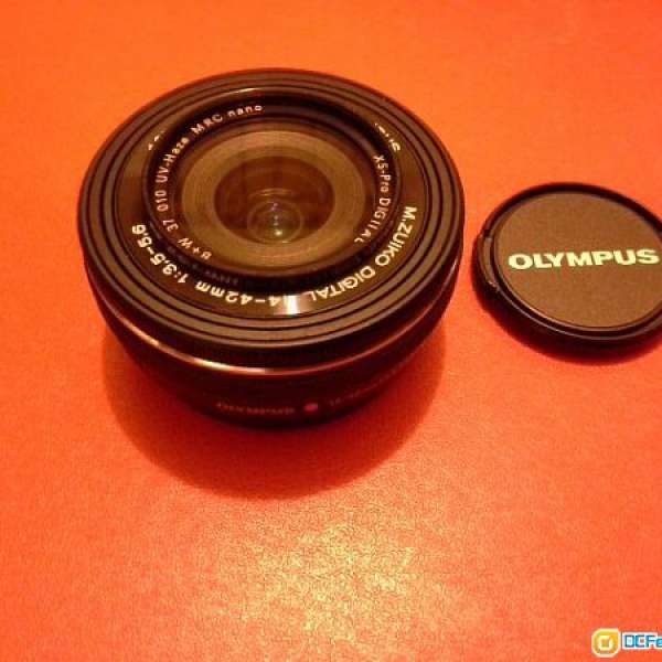 OLYMPUS 14-42mm 及 40-150mms lense