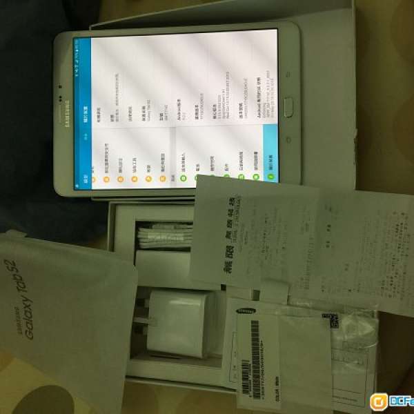Samsung tab s2 白色4g版 sm-T715c