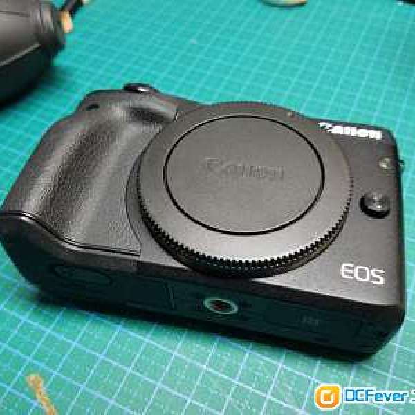 canon eos m3 body