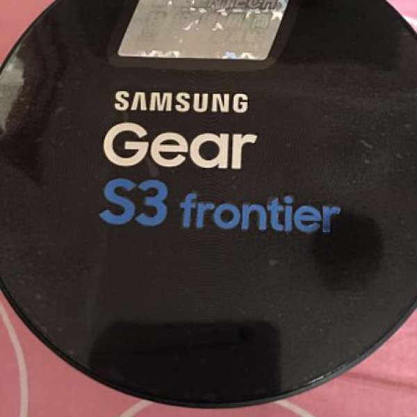 全新Samsung gear frontier & Fitbit blaze 100% new