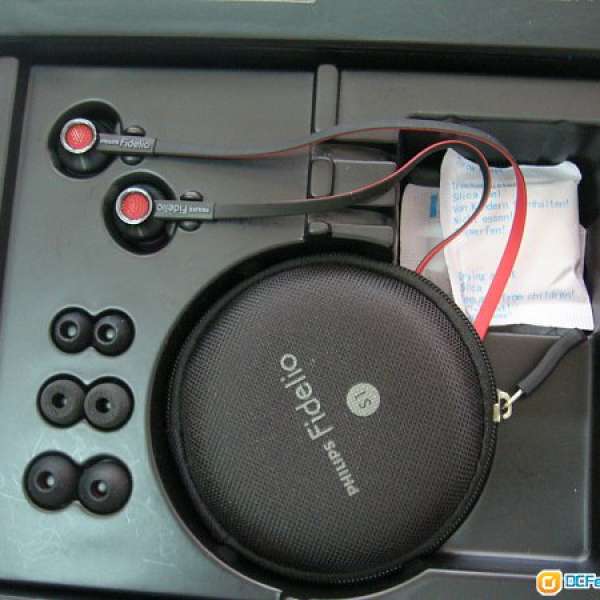 PHILIPS Fidelio S1 入耳式耳機