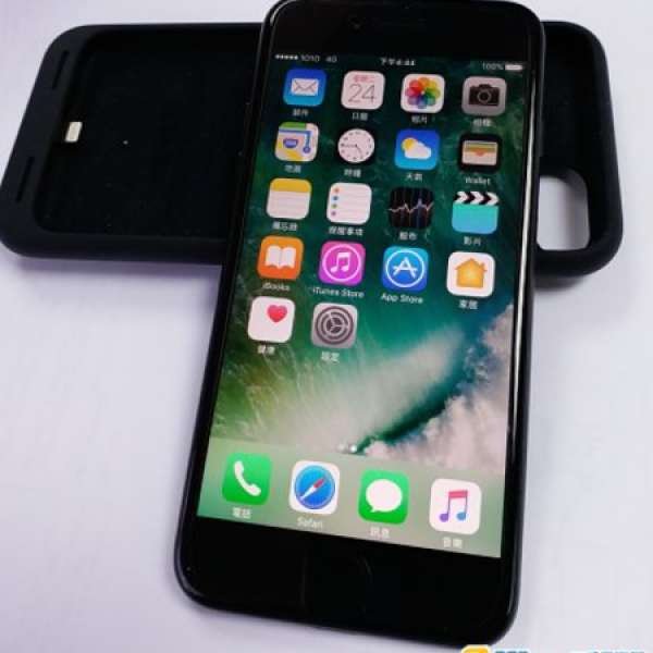 新既一樣 Iphone 7 細機32GB 黑色連原裝電殼