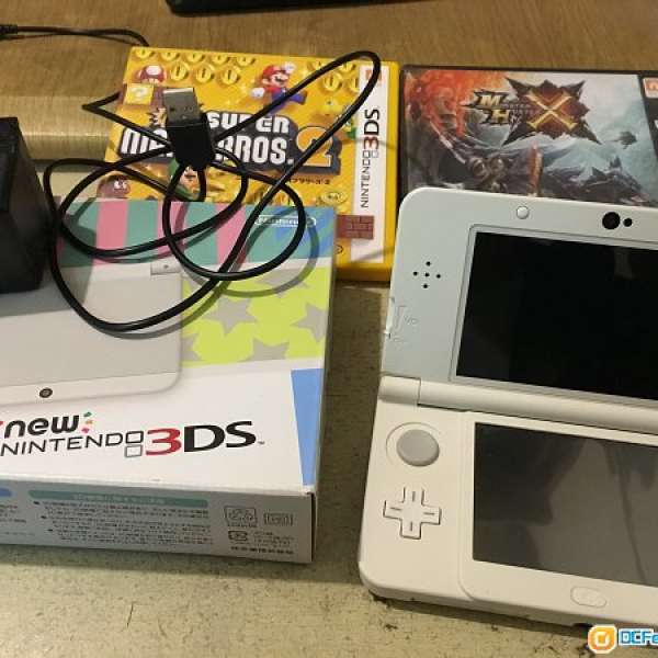 日版new n3ds 白色 99%新 有盒有單有香港用充電器，送mario bro 2同芒亨X