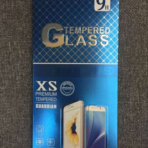 全新 iphone 7 plus  (5.5" 大 mon) Tempered Glass 玻璃貼 (((最後1包!!)))
