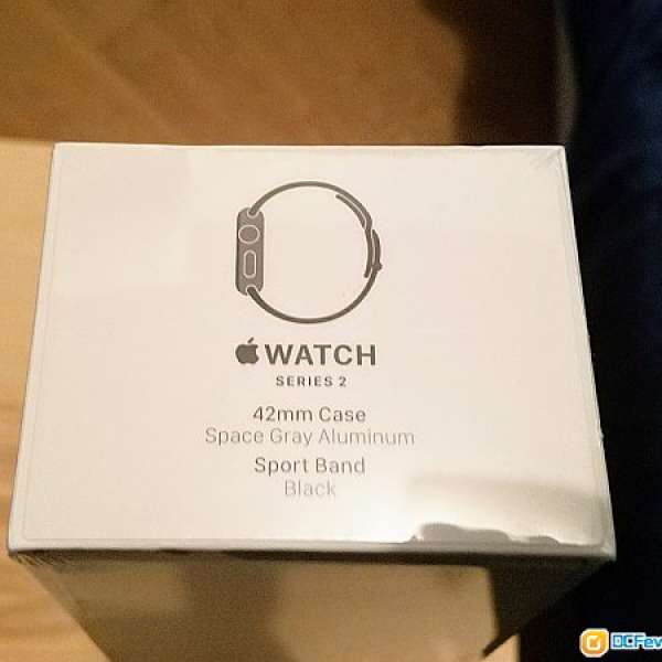 出售全新 Apple Watch Series 2，42 毫米太空灰