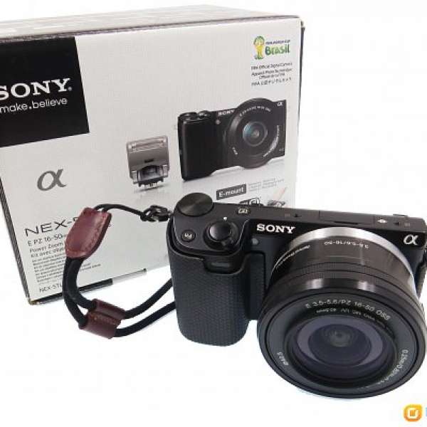 極新淨 Sony NEX 5-T 連 E PZ 16-50 mm F3.5-5.6 OSS 鏡頭