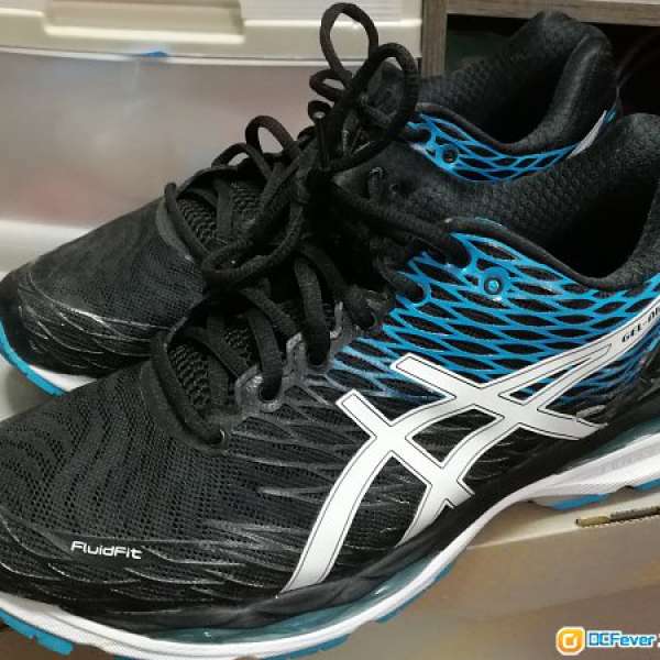 95℅new Asics gel Nimbus 18 size US 10 running shoe 跑鞋