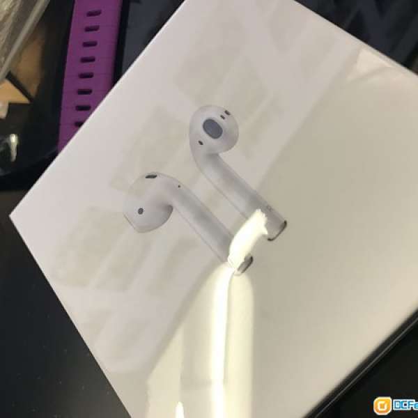 99.9%new Apple Airpods