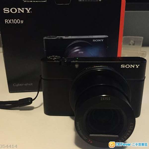 Sony RX100 IV (+1 battery 有保)