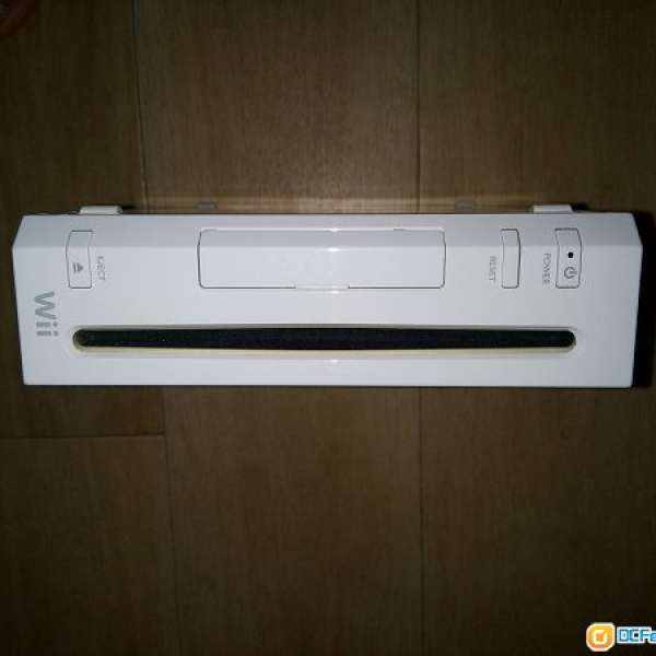 Wii 遊戲機一套