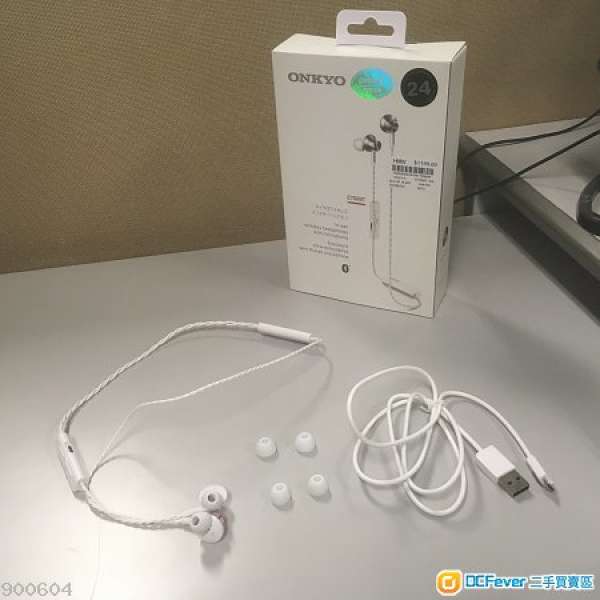 Onkyo E700BT 無線耳機 wireless earphones