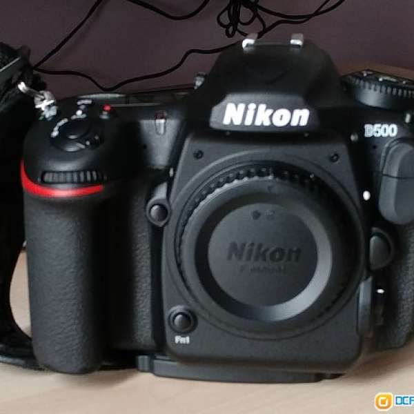 9成幾新Nikon D500 16年6月購入約年半機快門次數33000齊單齊盒跟一原廠一副廠電合完...