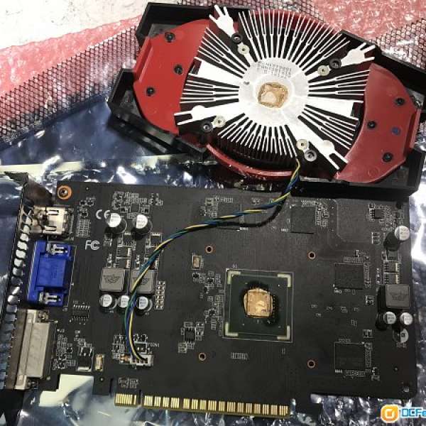 ASUS GeForce GT440 1GB ddr5 (遊戲玩家性價比)