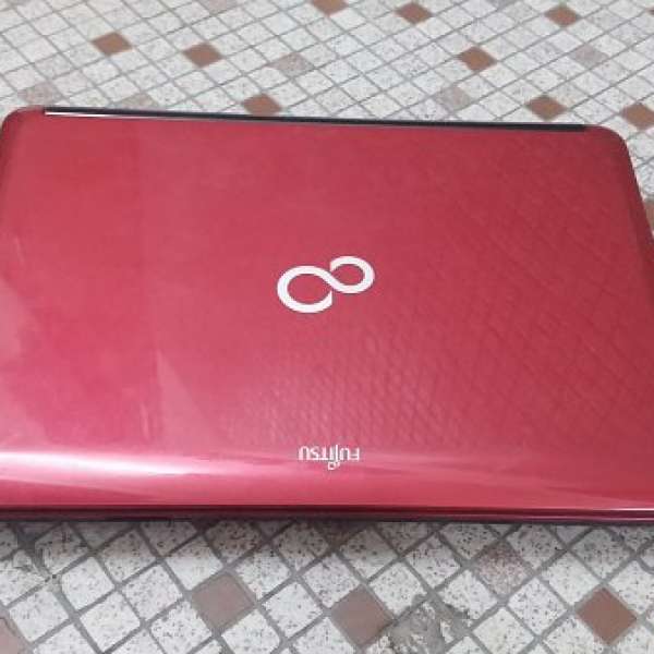 出售 Fujitsu 富士通 LH530  i3 Notebook 一部
