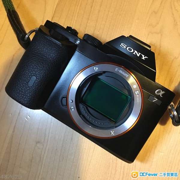 Sony A7 ILCE-7 淨 body + 原廠電 (香港Sony Store行貨) 有盒有單