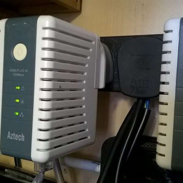 Aztech homeplug av200 一對