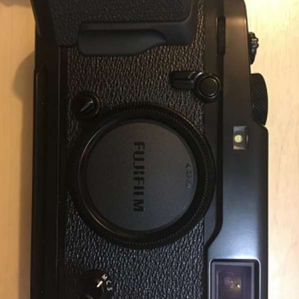 Fujifilm x-pro 2 . Fujifilm m mount adapter . Ex-20