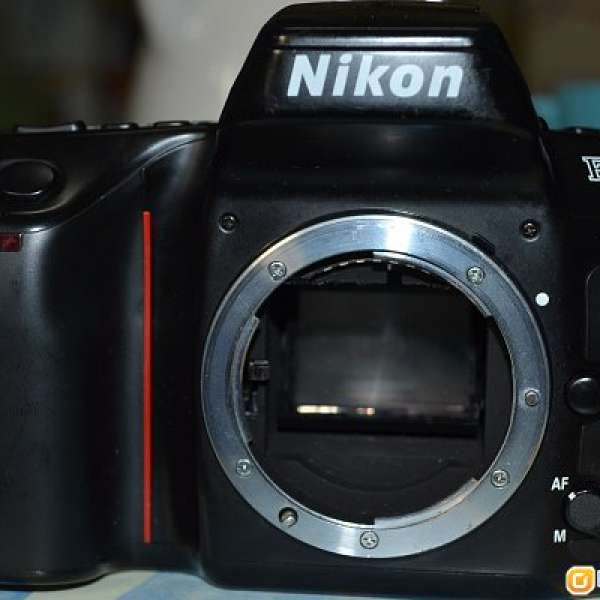 Nikon F70