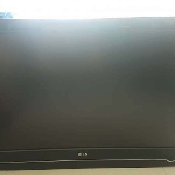 37吋LG Full HD LCD TV連TV box