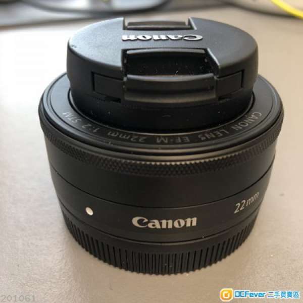 Canon EF-M 22mm STM