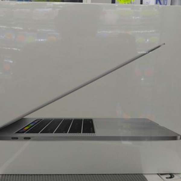【全新香港行貨】MacBook Pro 13" with Touch Bar 256GB SSD / 香港行貨，原廠保養...