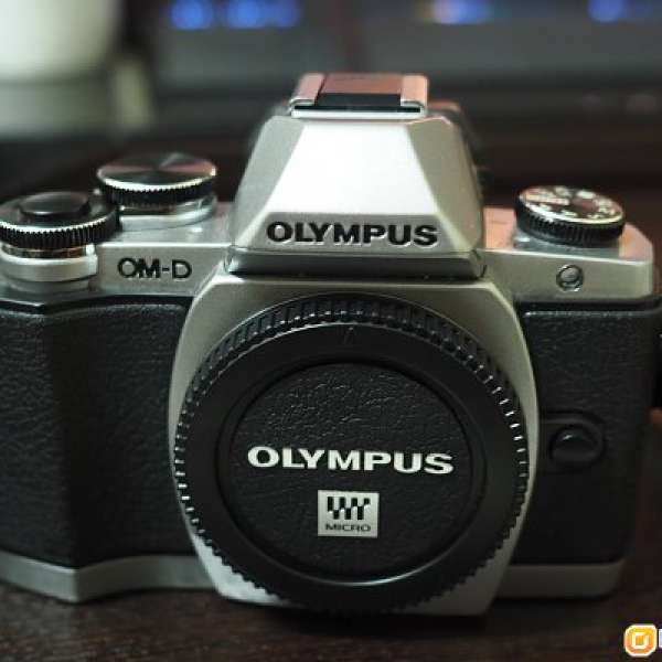 Olympus OM-D E-M10 淨靜身