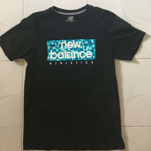 New Balance 黑色 T shirt  (95% New)