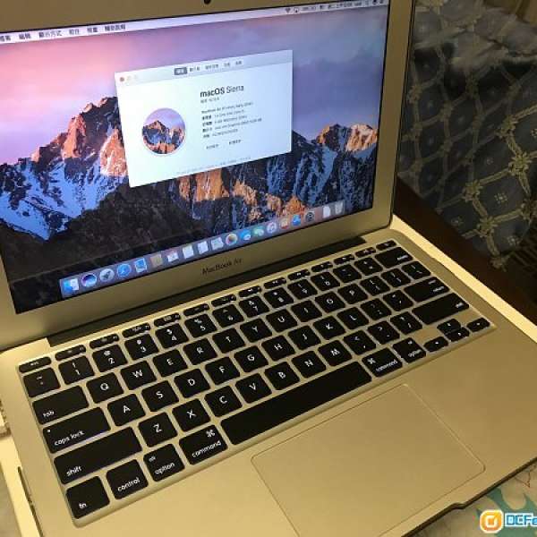 Apple MacBook Air 新淨有盒