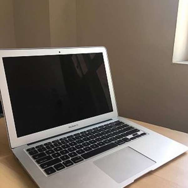 香港Apple Store行貨Apple Macbook Air 13 8GB Ram 256SSD(13-inch 2017年版)