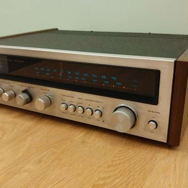 出售Kenwood KR-4400中古收音擴音機ㄧ部,可着機,當零件賣,外觀约出七成新,售200元,...