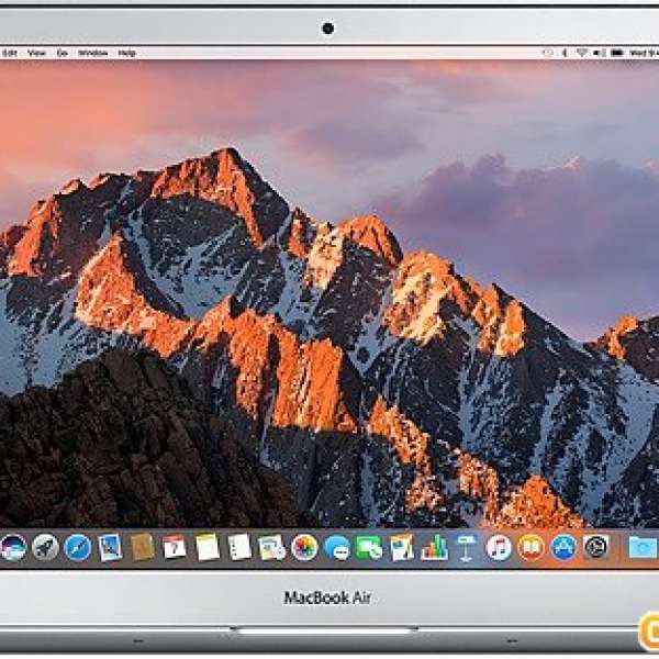 全新 13 吋 MacBook Air 處理器 128GB 儲存設備(原價 7488) 特價($6900)