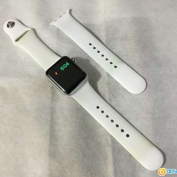 Apple Watch series2 銀色不鏽鋼 38mm 連充電線 (保至2019年4月)