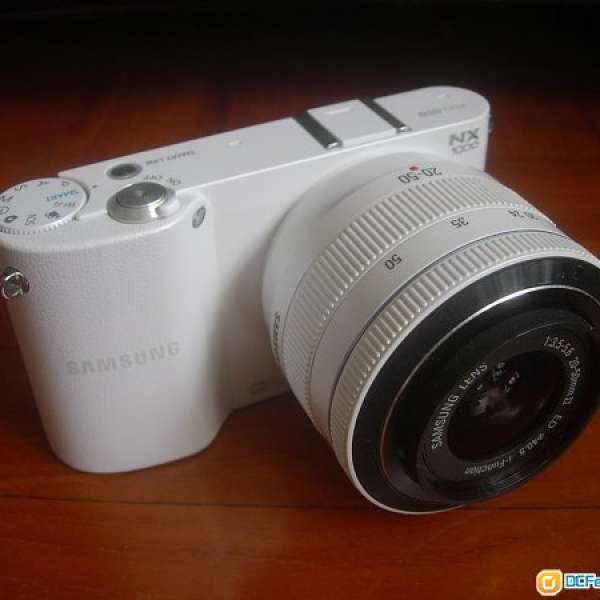 ( 白色 ) Samsung NX1000 + 20-50mm lens 無反相機