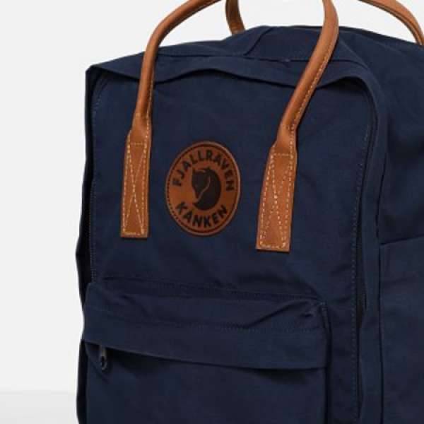 Fjallraven Kanken 背包 No.2 in Navy (Not Patagonia & Osprey)