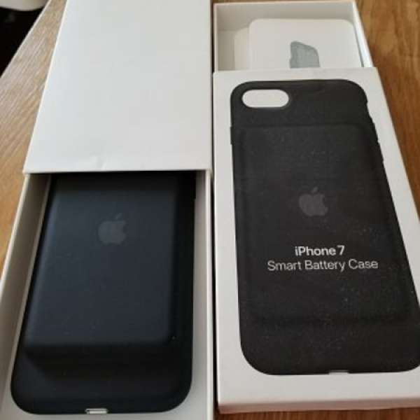 出售全新行貨 黑色 Apple iPhone 7 & 8 Smart Battery Case
