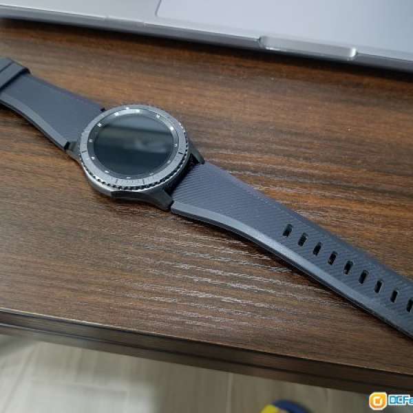 出售Samsung Gear S3 Frontier 仲有七個月保養