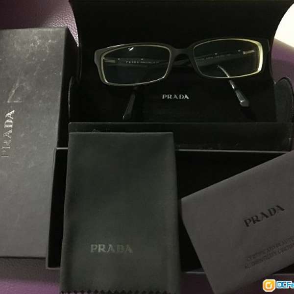 Prada 黑色細眼鏡 9成新 正品齊配件