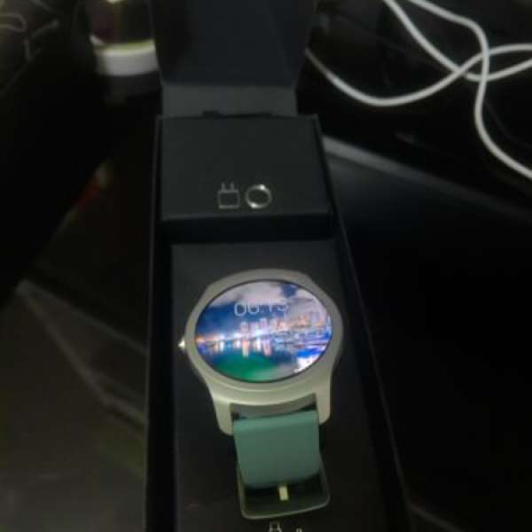 ticwatch 2 接近全新 現貨只剩最後一隻銀錶綠帶 可自由轉國際版 rom